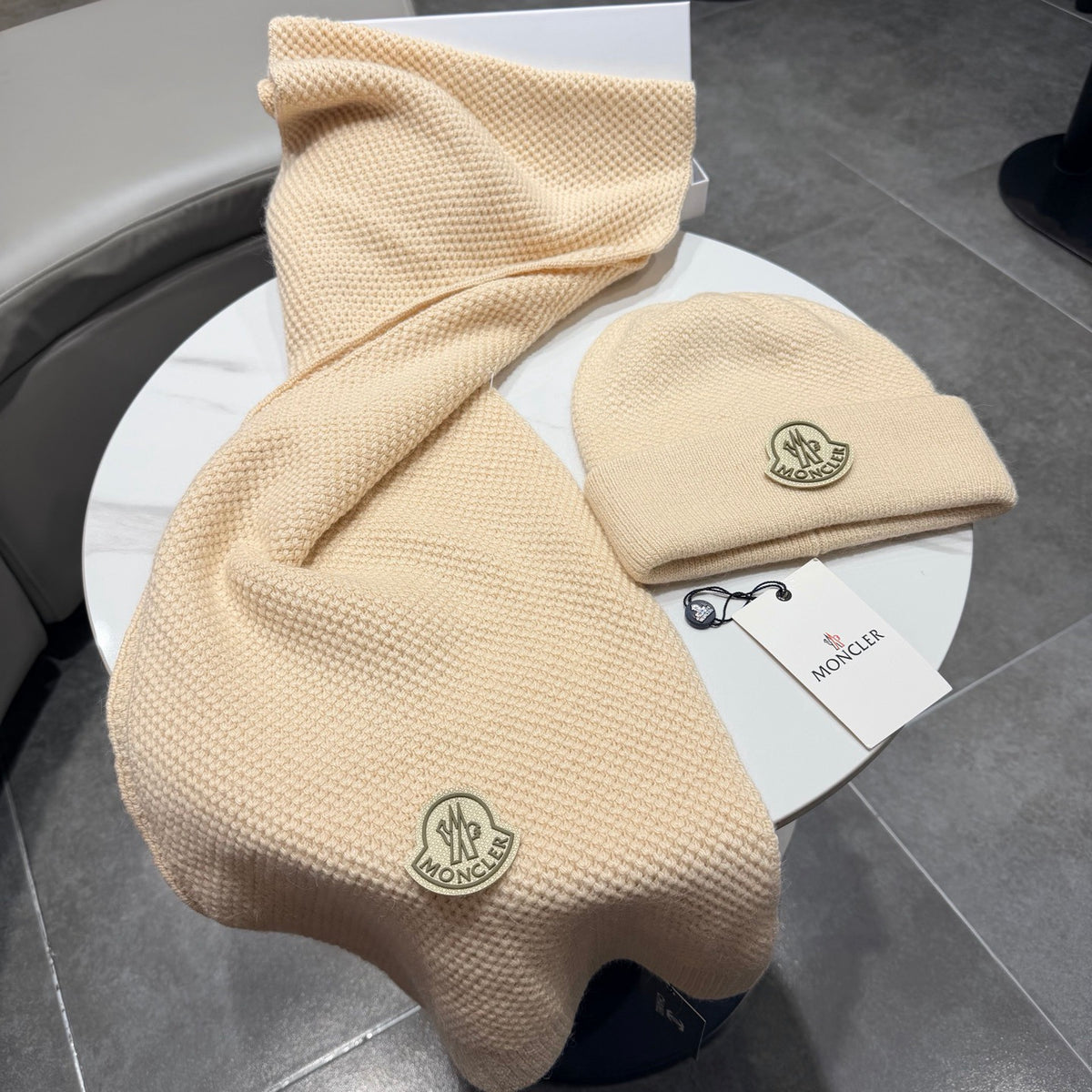 MONCLER -  Two-piece set of cashmere