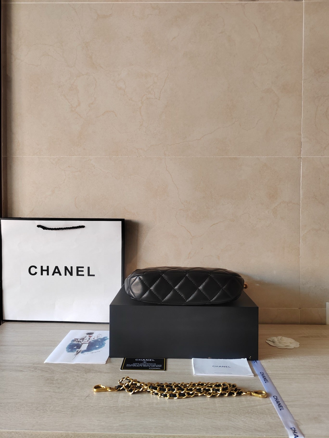 CHANEL - 23A Lambskin Quilted CC Chain Hobo