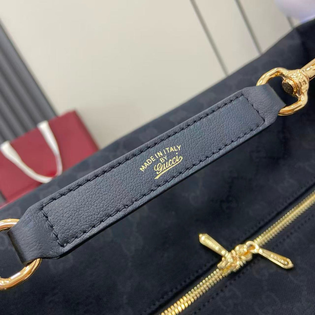 GUCCI - Variation  GG canvas