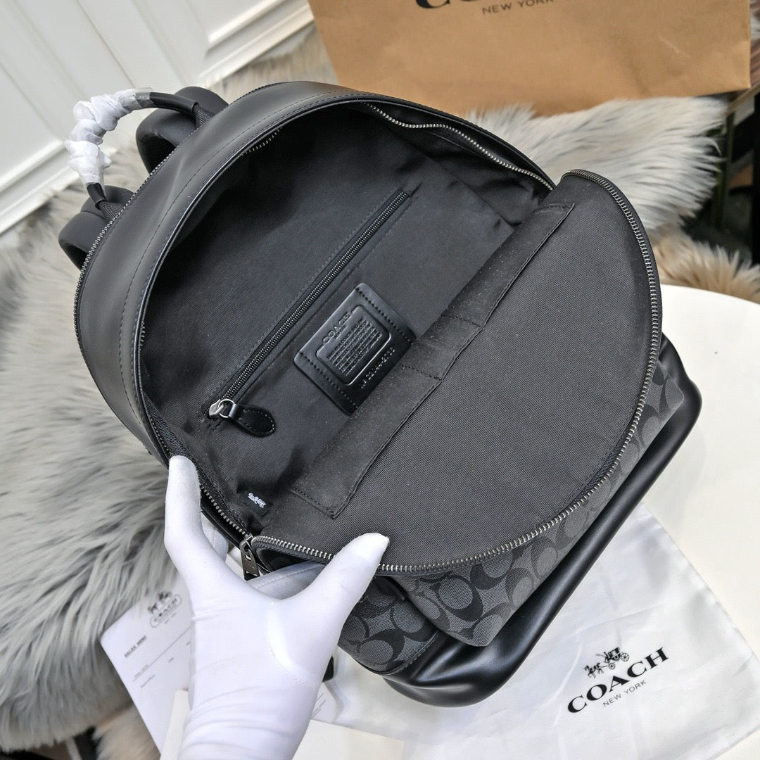 COACH - Hitch Backpack