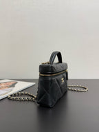 CHANEL - vanity bag