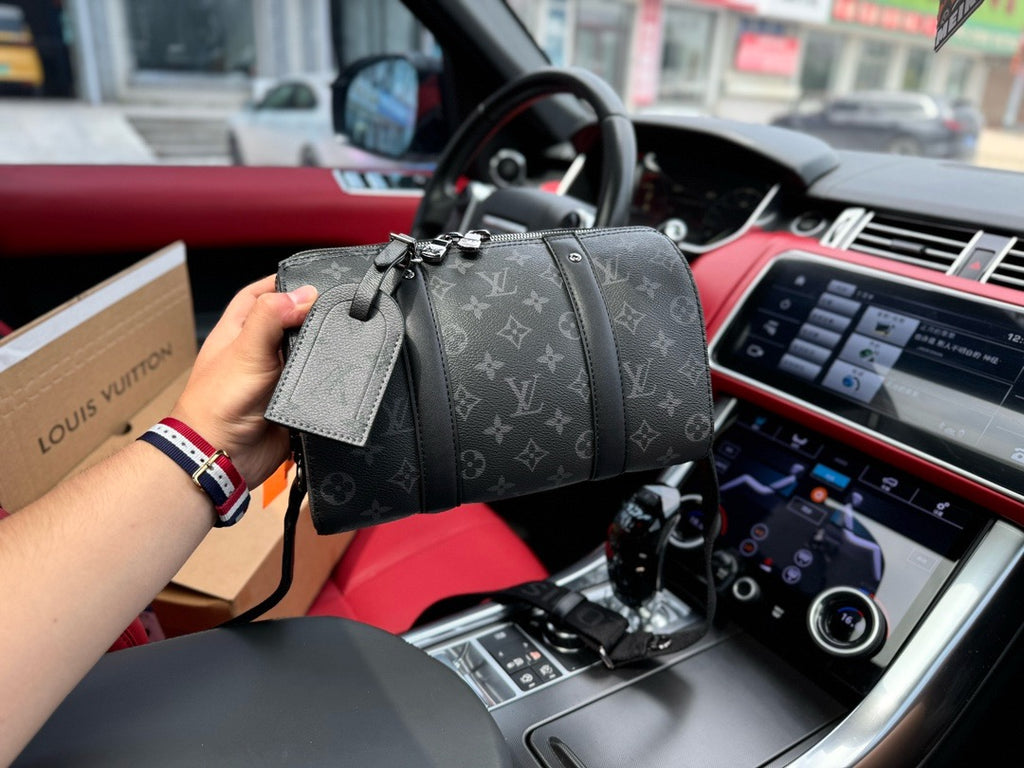LOUIS VUITTON- Men’s Eclipse Reverse bag