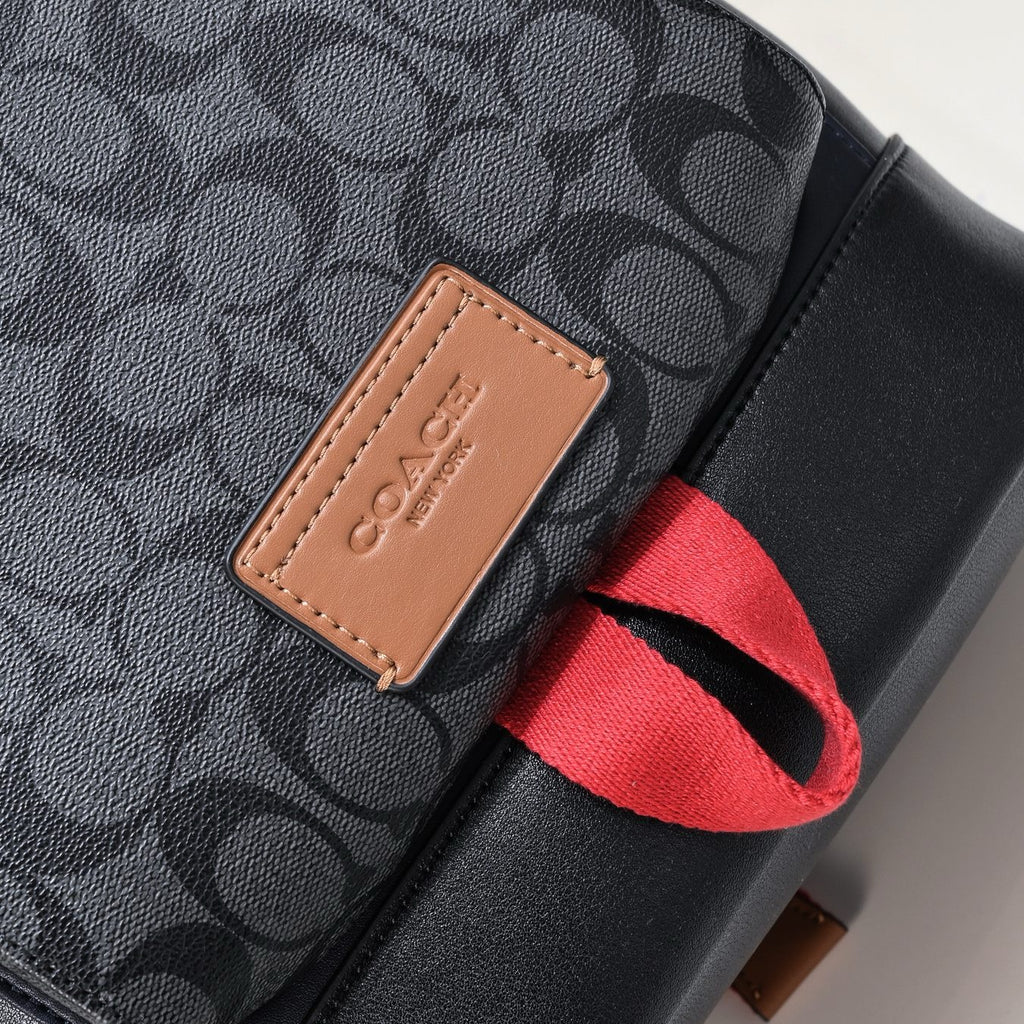 COACH - Hitch Backpack