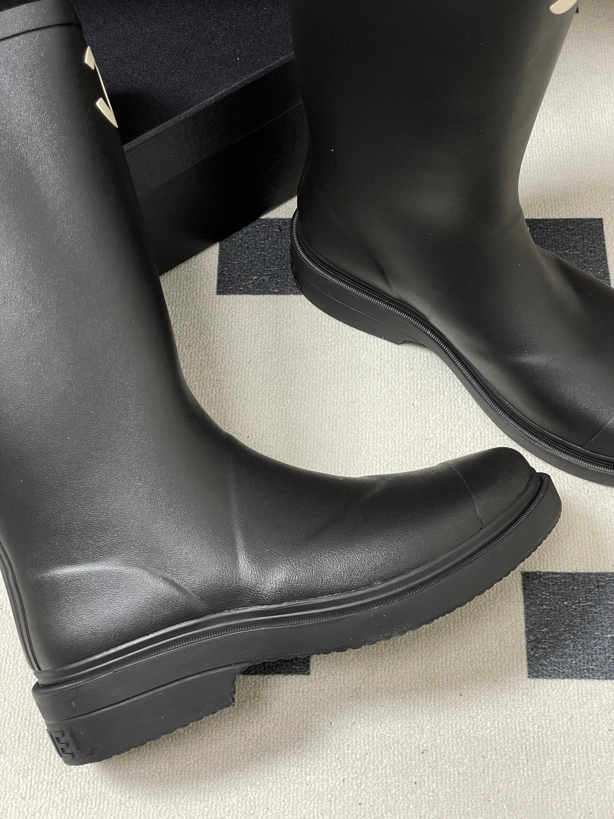 CHANEL - Wellington boots