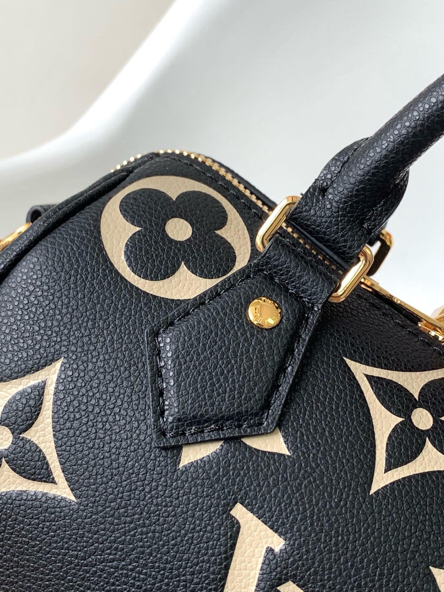 LOUIS VUITTON- Speedy Bandoulière 20