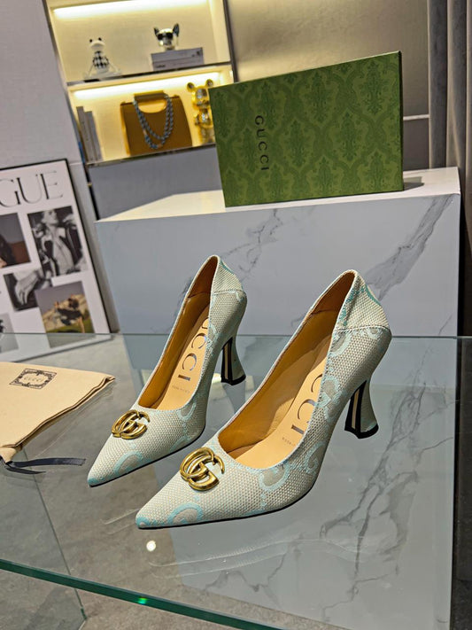 GUCCI - Baby blue heels