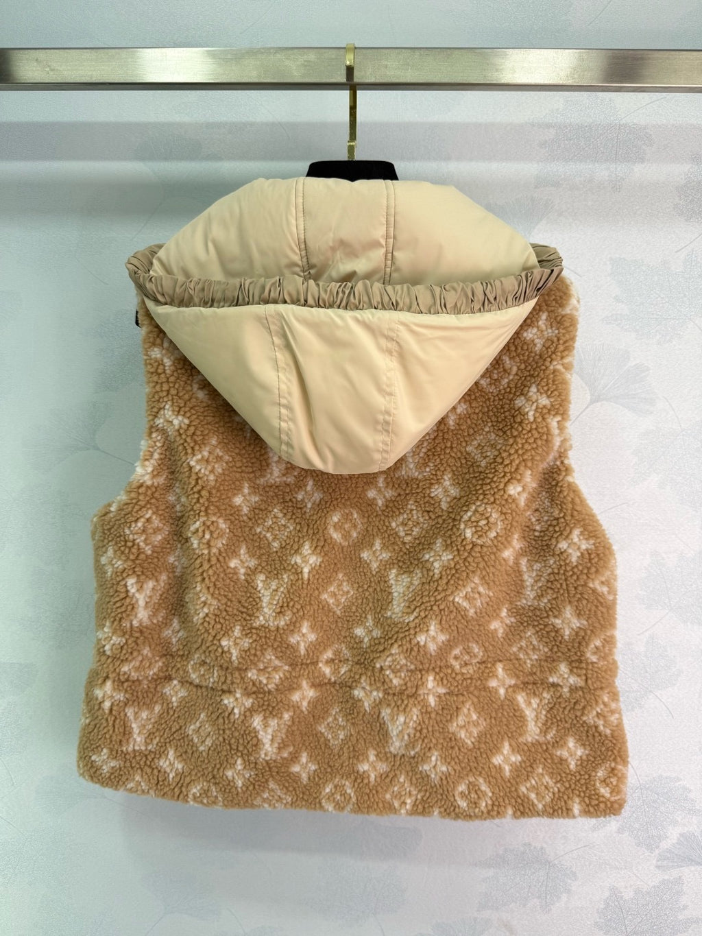LOUIS VUITTON- Vest
