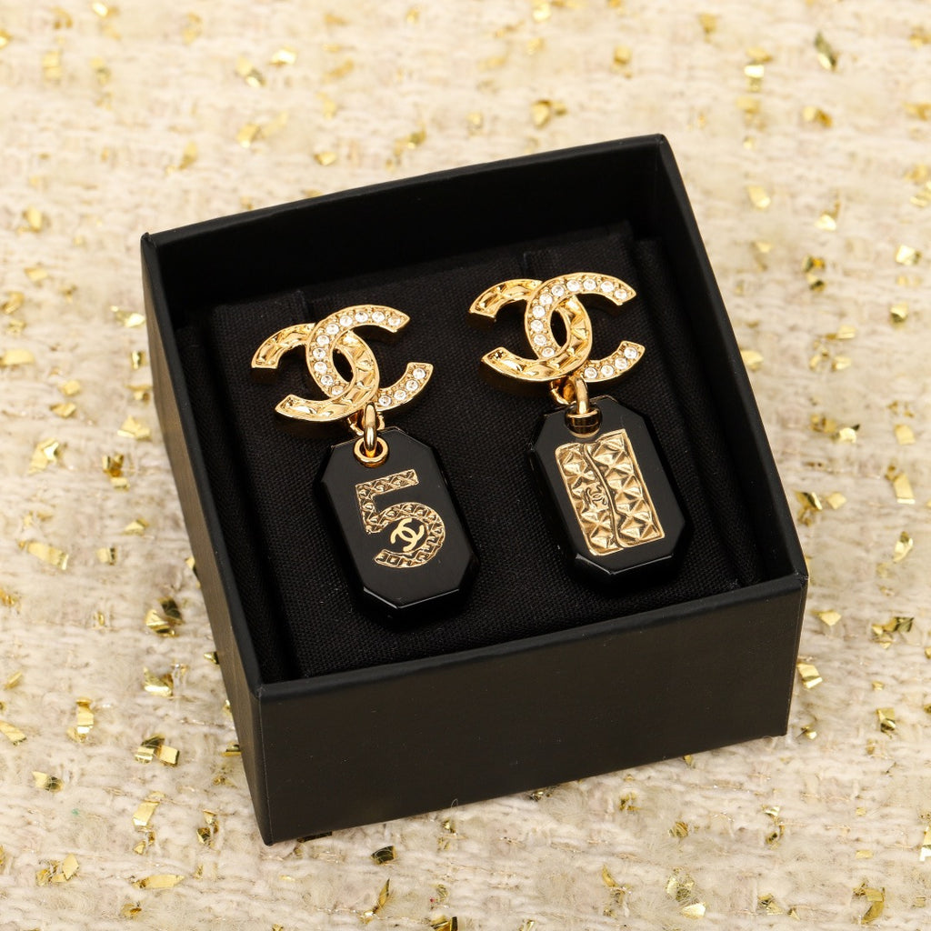 CHANEL - earrings