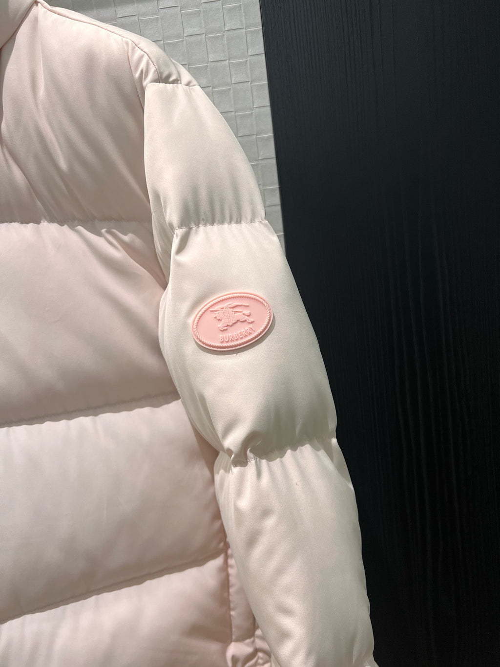 BURBERRY - Puffer jacket