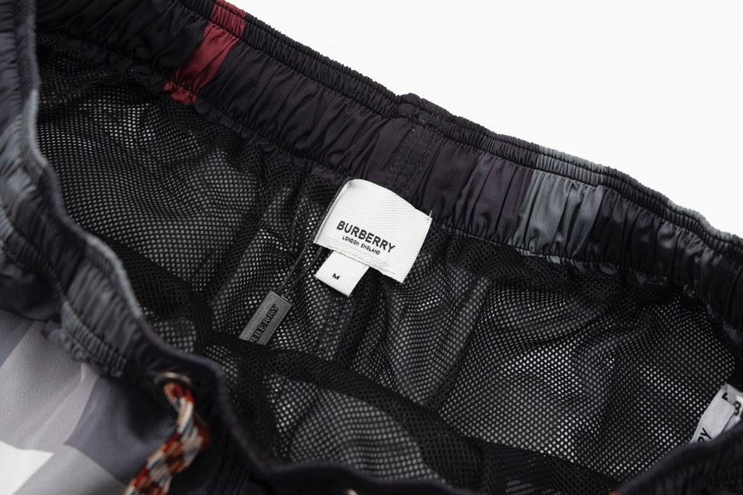 BURBERRY - Swimming shorts