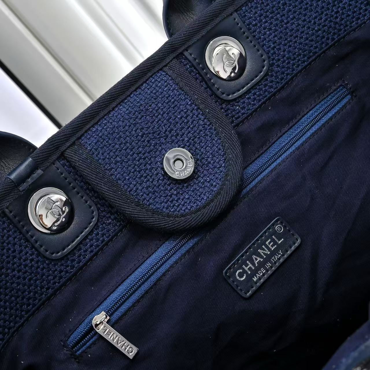 CHANEL - Deauville Bag