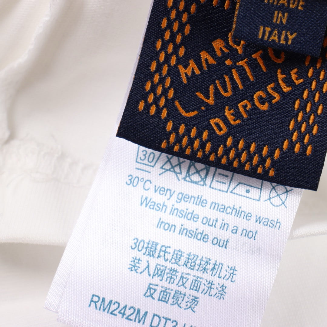 LOUIS VUITTON - T-shirt