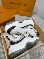 LOUIS VUITTON- Sneaker LV Archlight Trainer