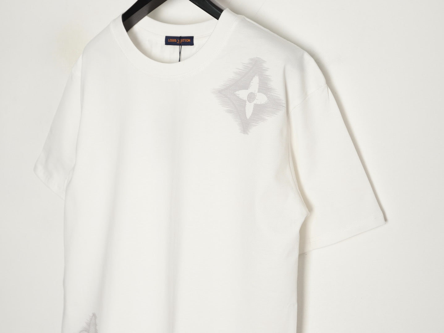 LOUIS VUITTON - T-shirt