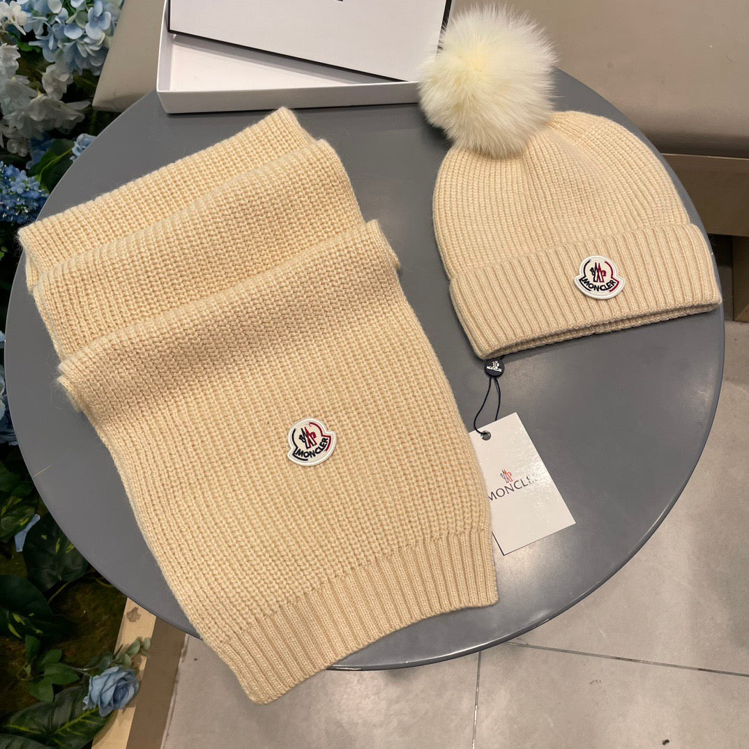 MONCLER -  Two-piece set of cashmere
