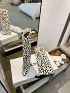 GIVENCHY - Shark lock boots