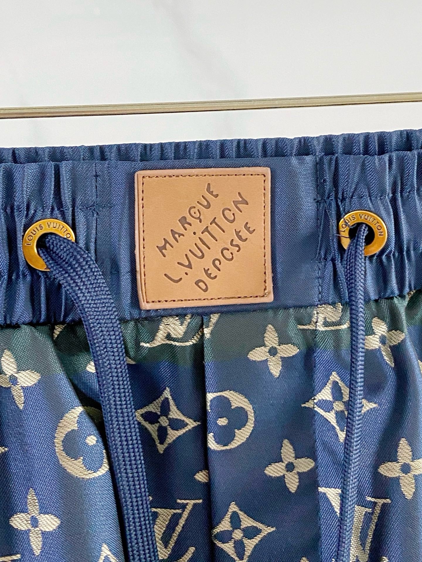 LOUIS VUITTON - Swimming shorts