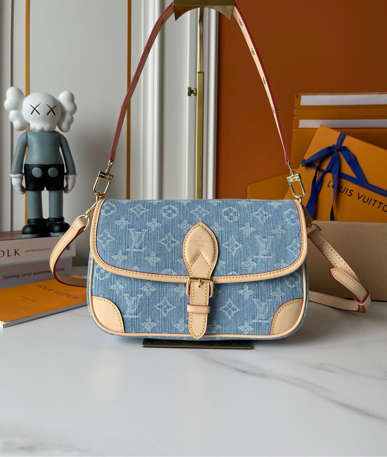 LOUIS VUITTON- Diane