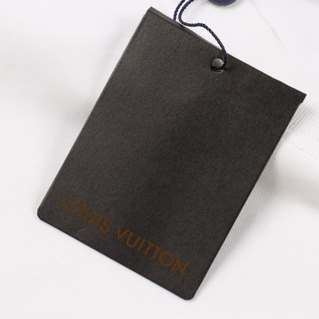 LOUIS VUITTON - T-shirt