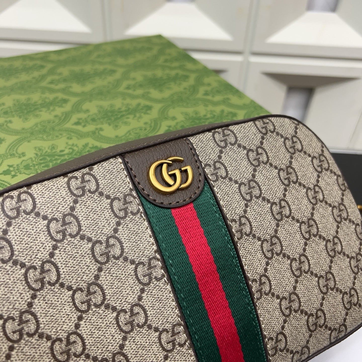 GUCCI - Men’s Ophidia GG supreme bag