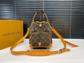 LOUIS VUITTON- Noé Cargo