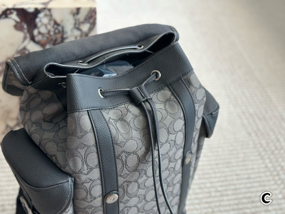 COACH - Hitch Backpack
