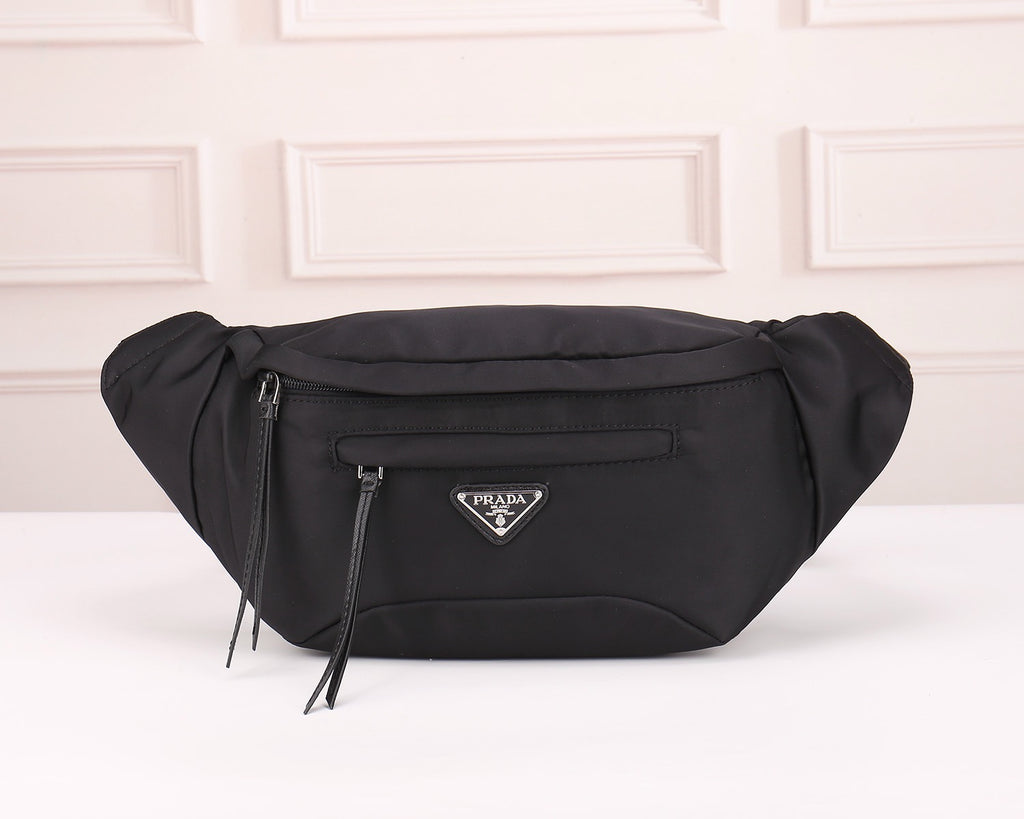 PRADA - Belt bag