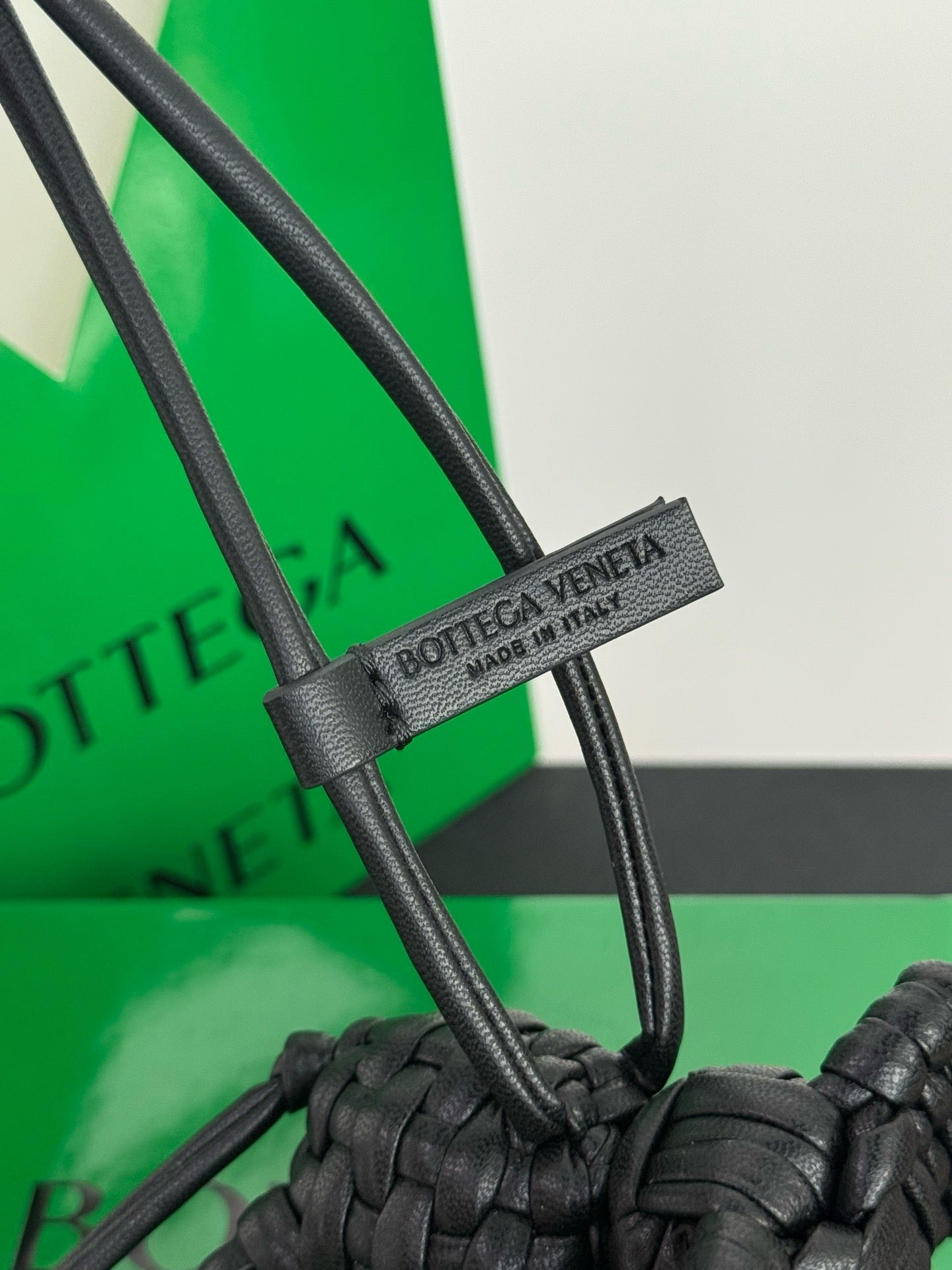 BOTTEGA VENETA - Intrecciato Leather Bag Charm