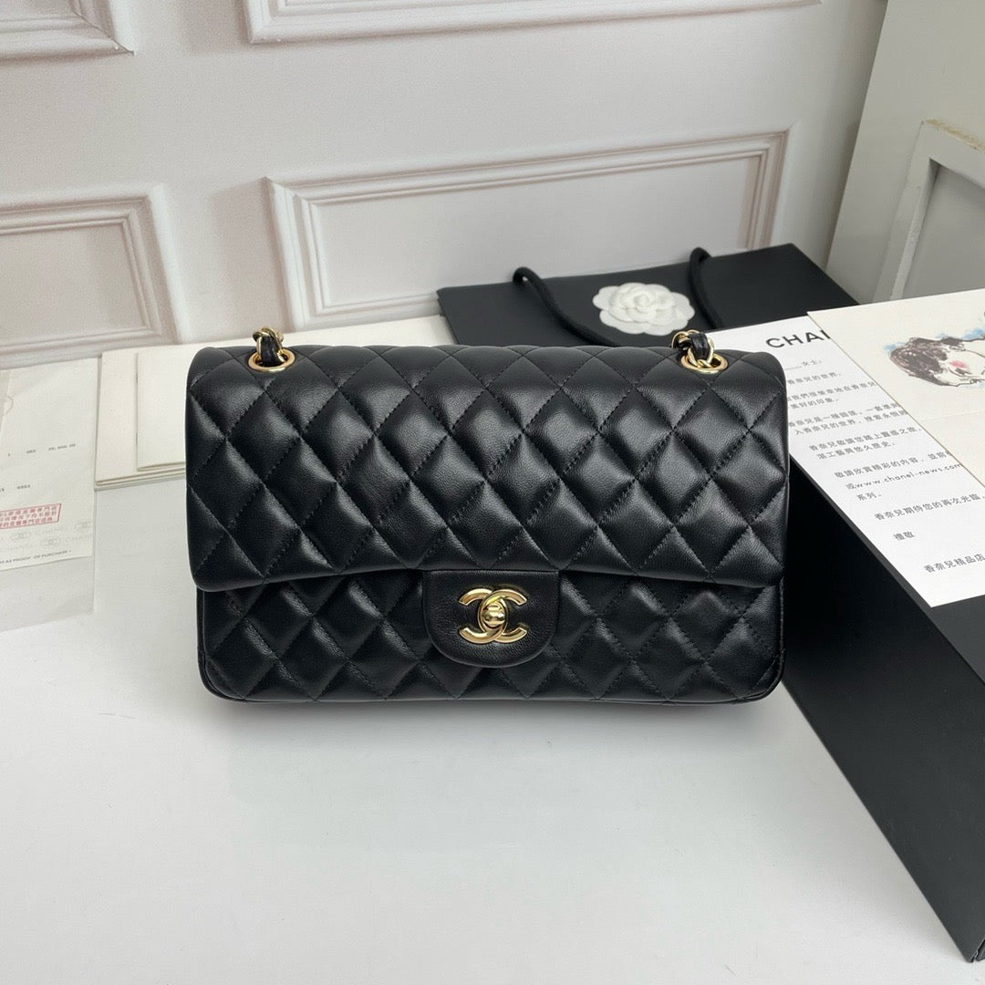 CHANEL - Classic Crush Mini Flap