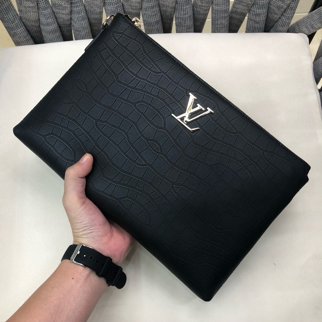 LOUIS VUITTON - Men’s clutch