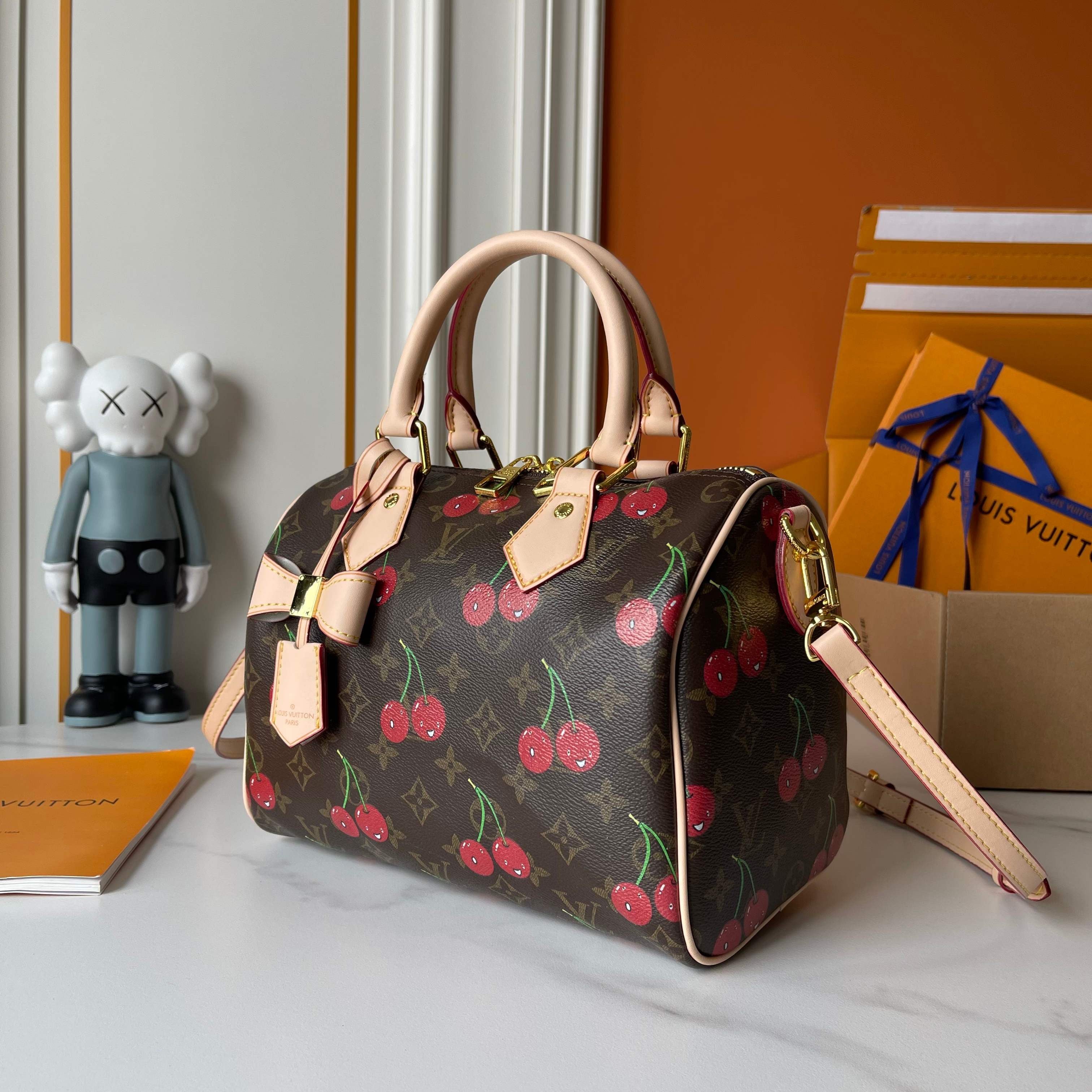 LOUIS VUITTON - Nano Speedy