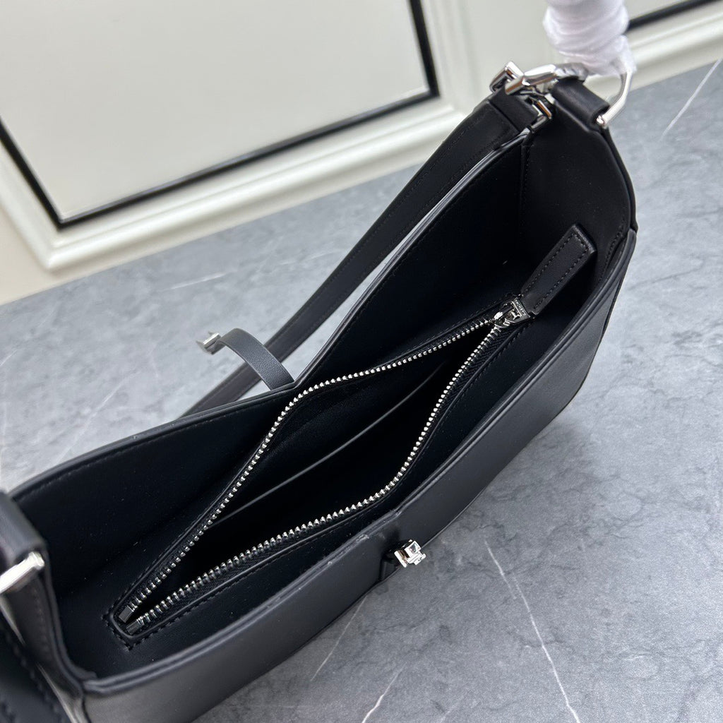 GIVENCHY - Cut out bag