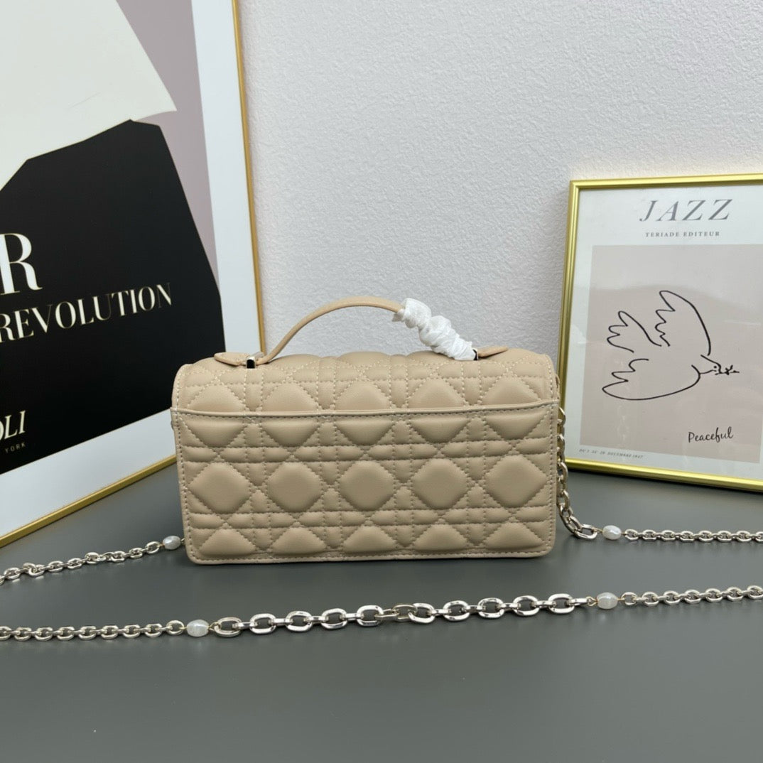 DIOR - lady dior