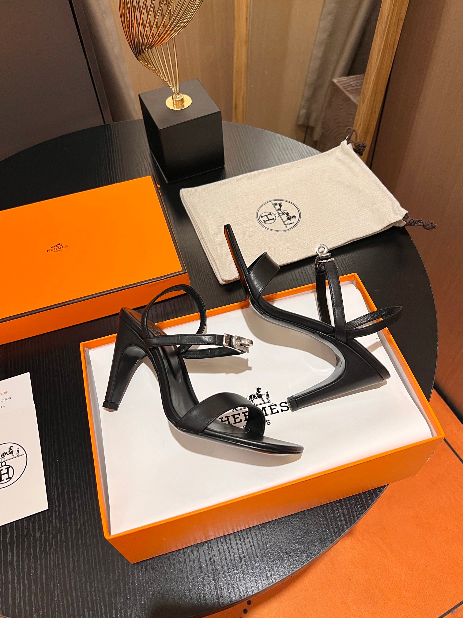 HERMES - WOMEN’S Glamour 95 sandal Kelly buckle Heels Classic Black