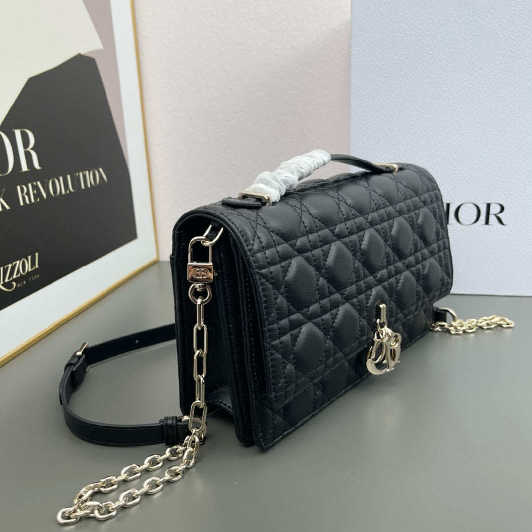 DIOR - miss dior