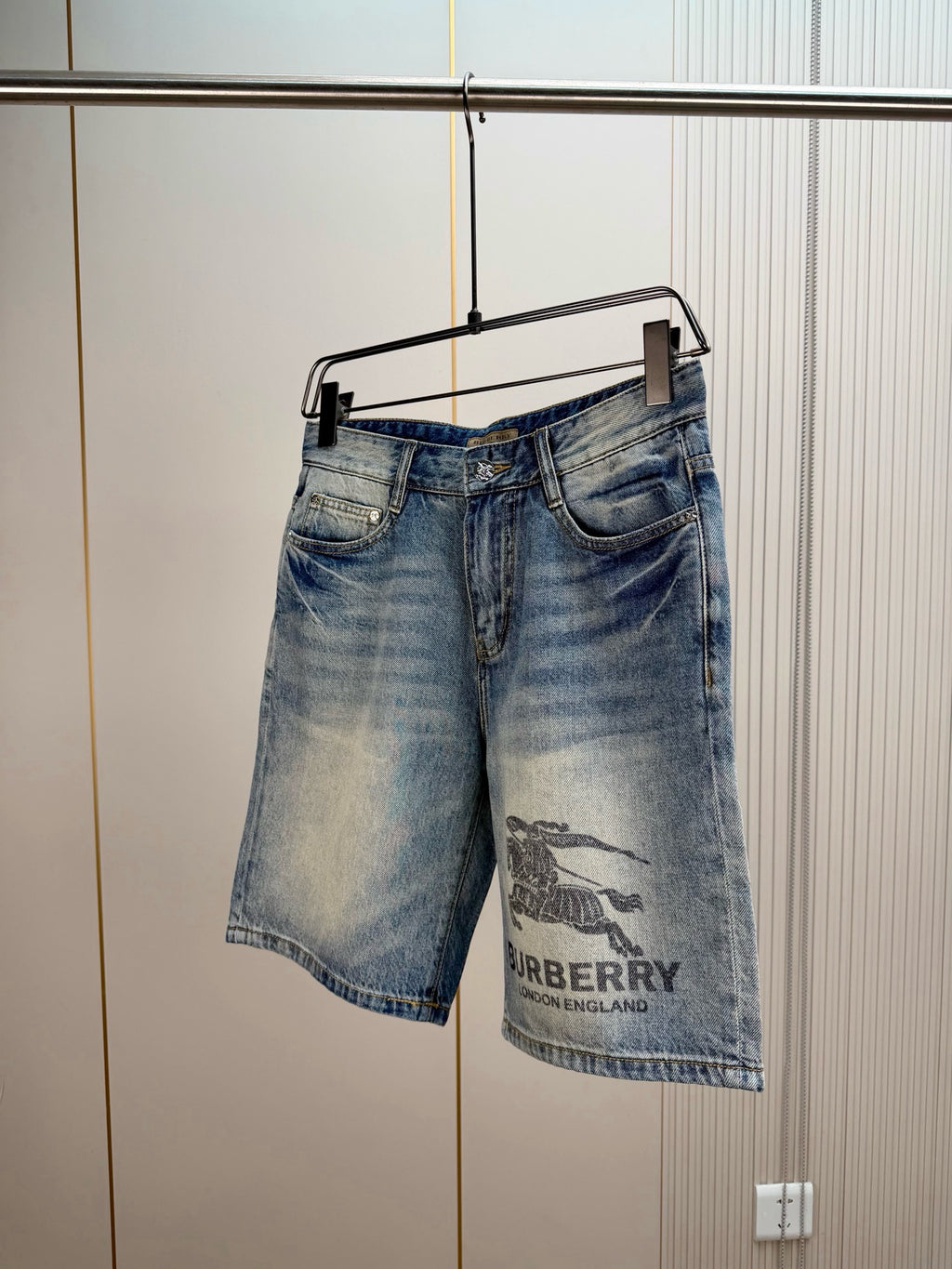 BURBERRY - Jeans shorts