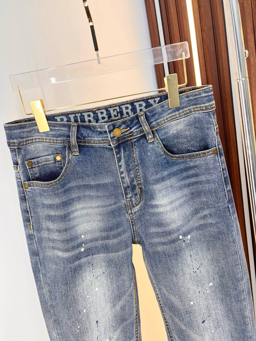 BURBERRY - Jeans