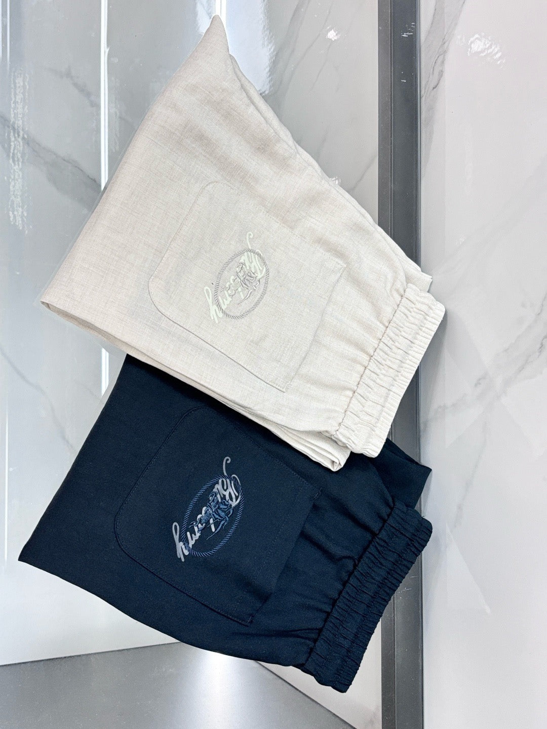 BURBERRY - PANTS WITH LOGO