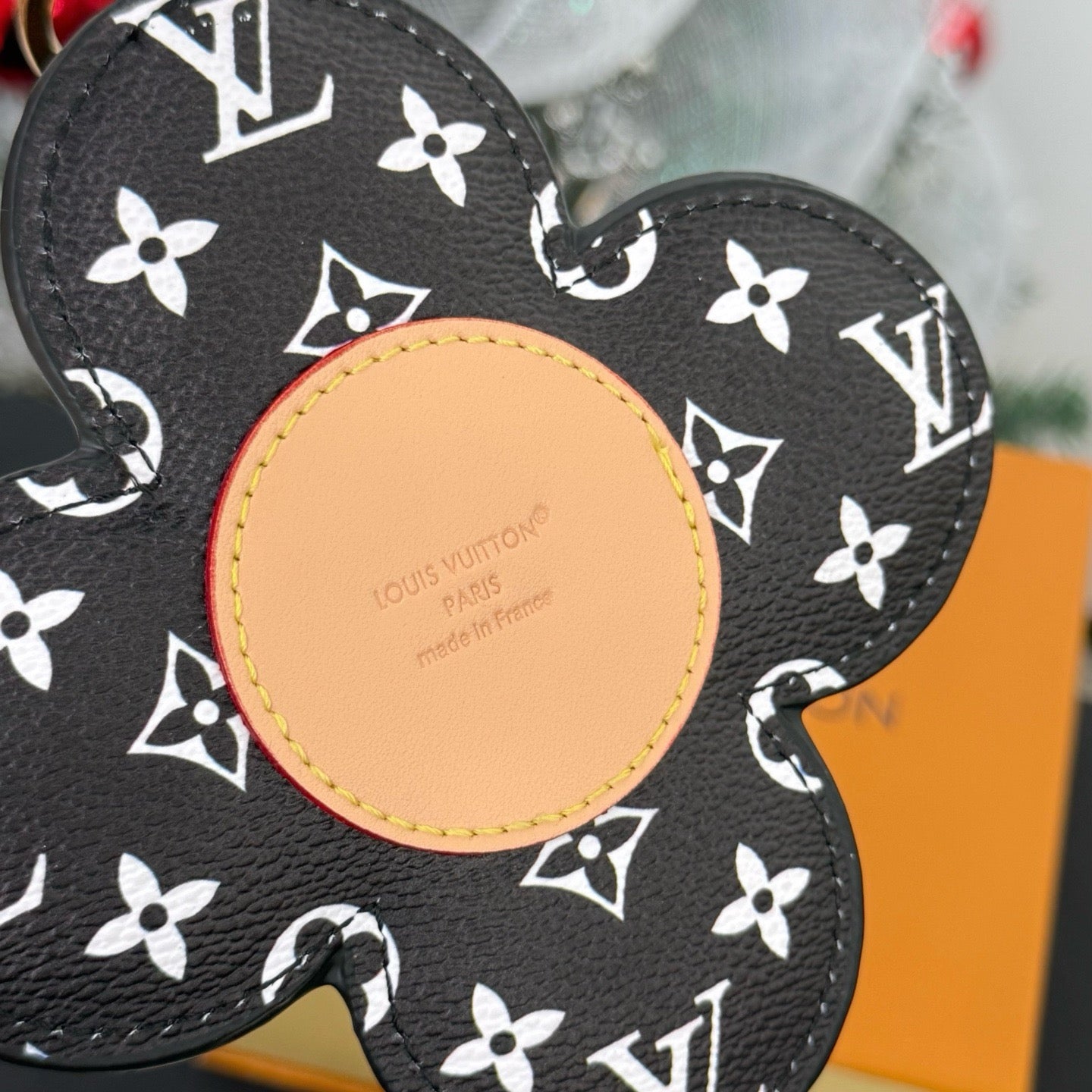 LOUIS VUITTON - Vivienne Bag Charm
