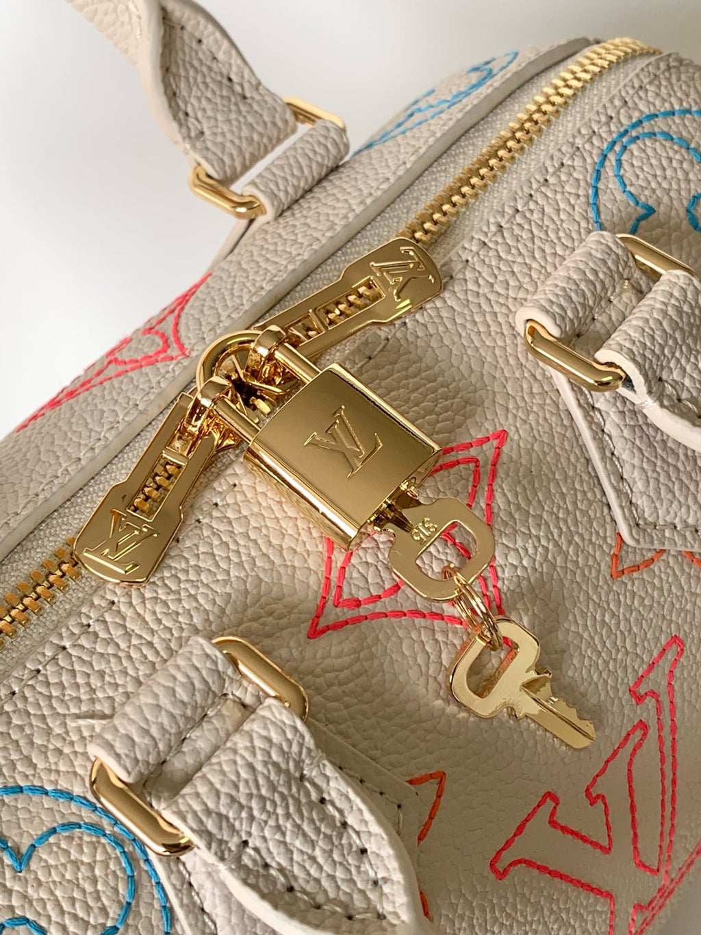 LOUIS VUITTON- Speedy Bandoulière 20