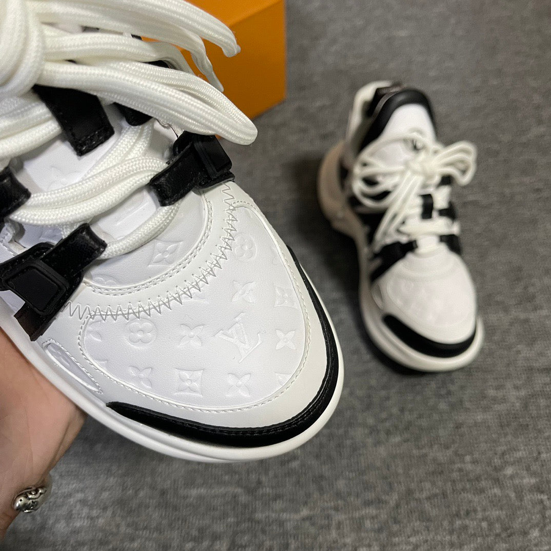 LOUIS VUITTON -  Sneaker LV Archlight Trainer
