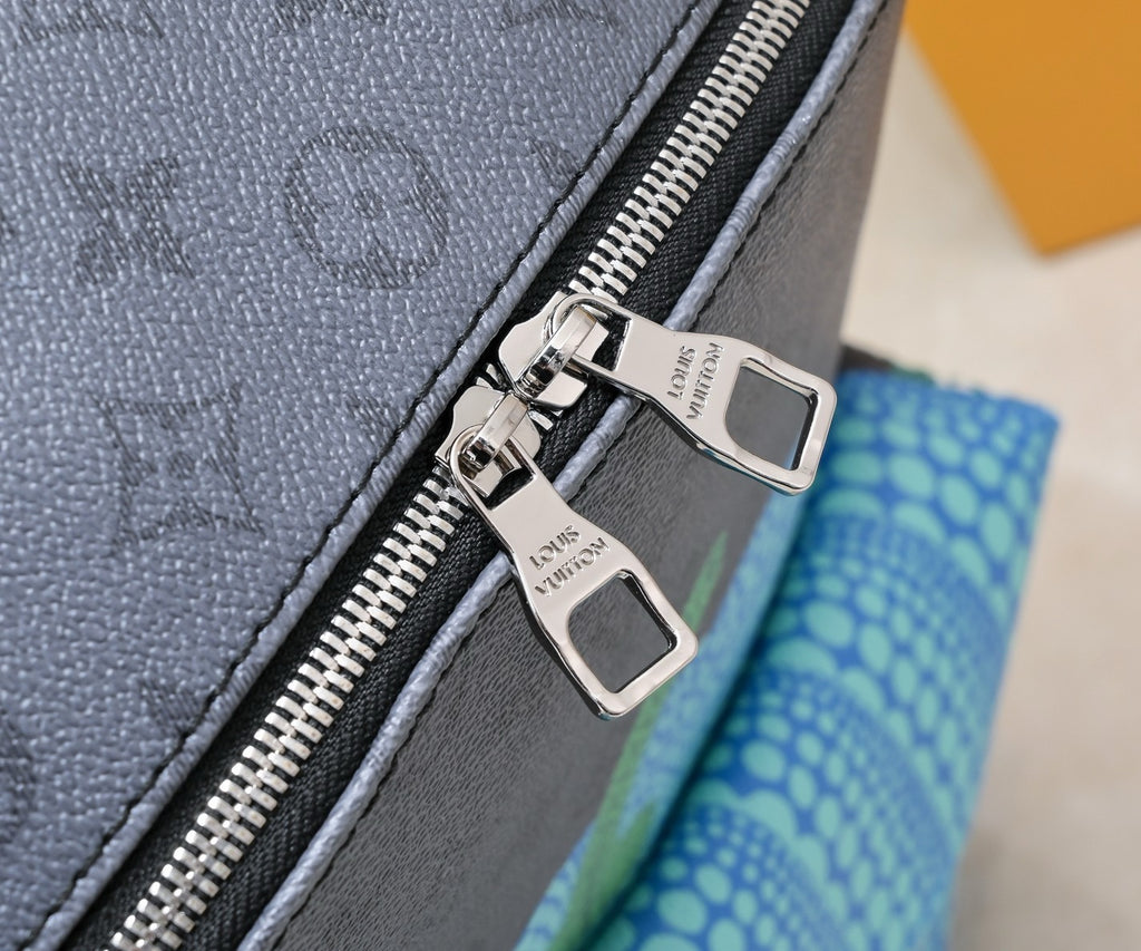 LOUIS VUITTON - LV x YK Discovery Backpack