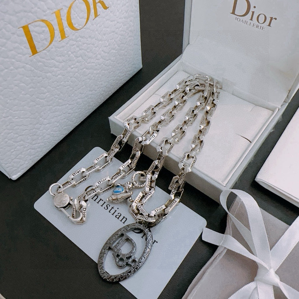 DIOR - Oblique Pendant Necklace