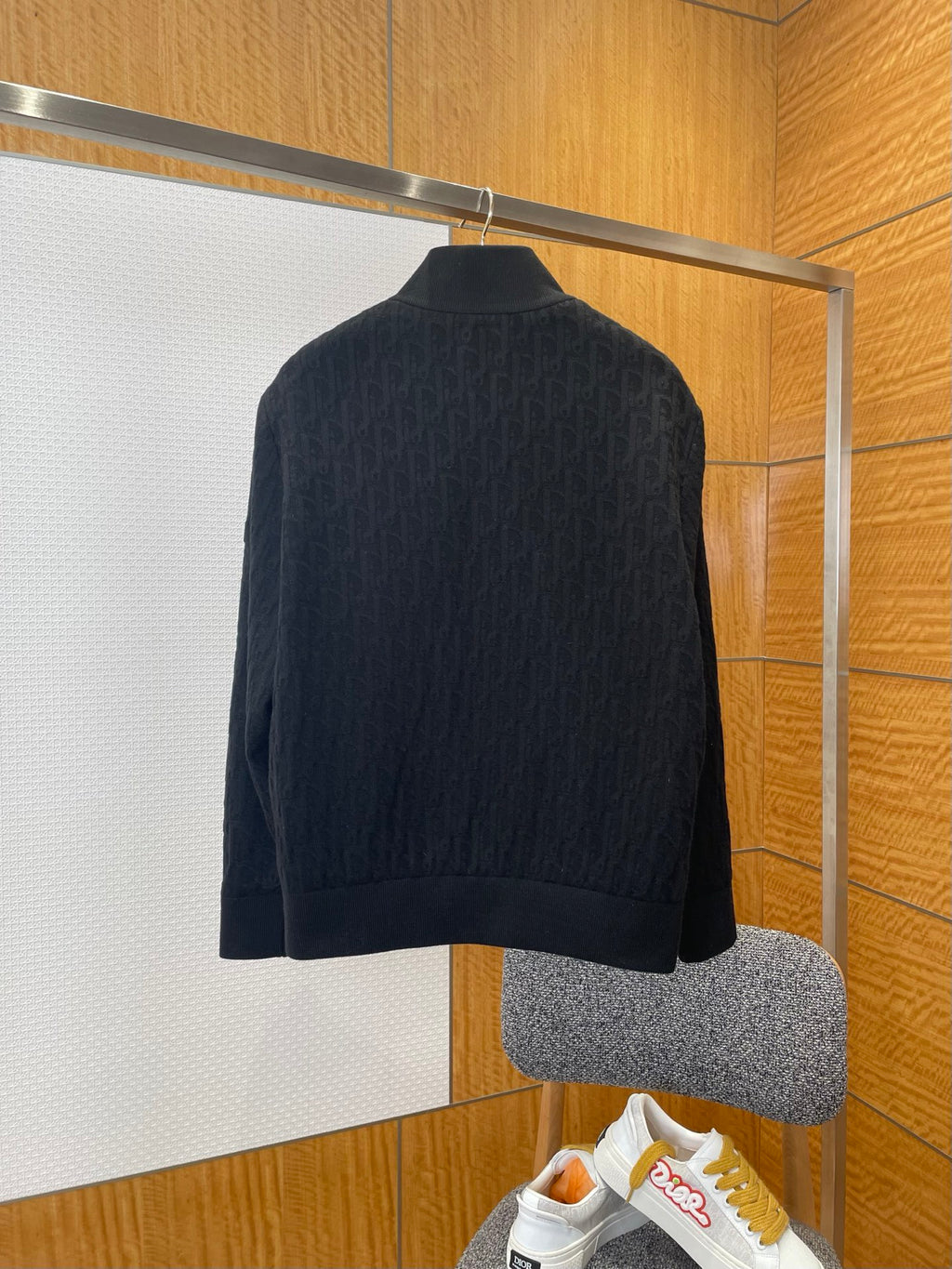 DIOR - Oblique Bi-Material