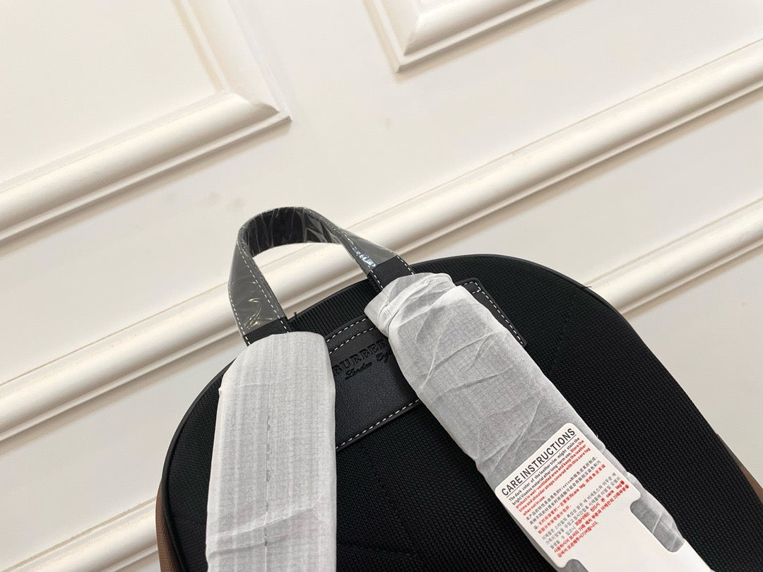 BURBERRY - Backpack