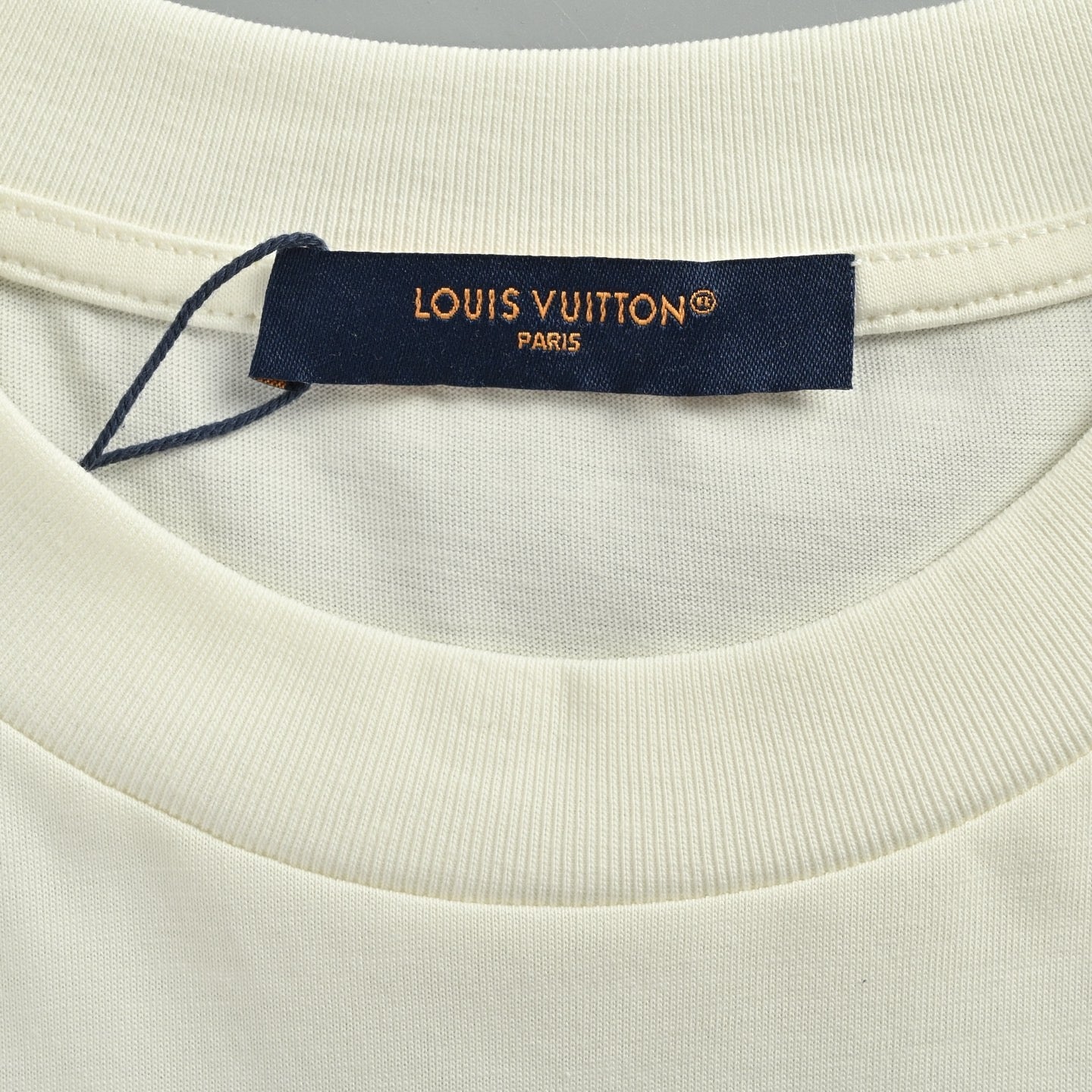 LOUIS VUITTON - T-shirt