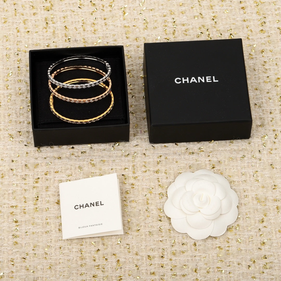 CHANEL - Bangle