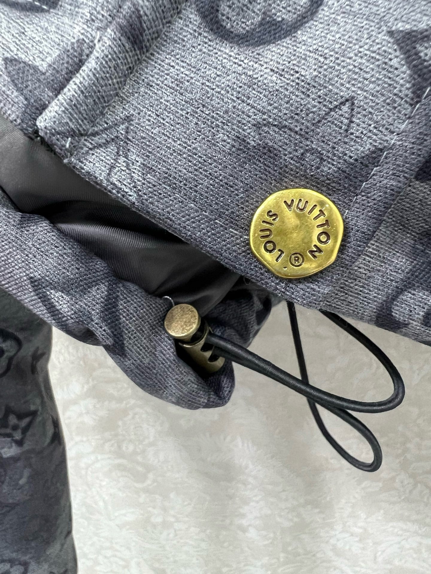 LOUIS VUITTON - Hooded jacket