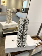 GIVENCHY - Shark lock boots