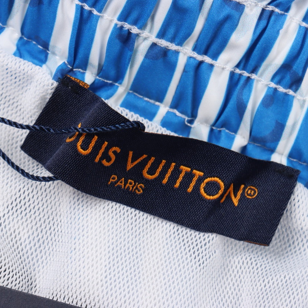 LOUIS VUITTON - Swimming shorts